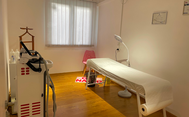 უახლესი 2025 წლის, 4სხივიანი, ამერიკული Laser Ice აპარატი მოყინვის მეთოდით 1