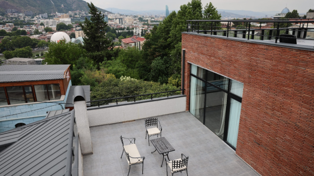 ისარგებლე ფასდაკლებით ნომერში 2 სტუმრის განთავსებაზე ბრიქსი | Bricks -ში. image 9