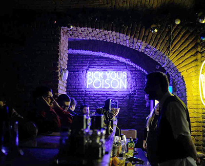 კერძები და სასმელი 8-10 სტუმარზე