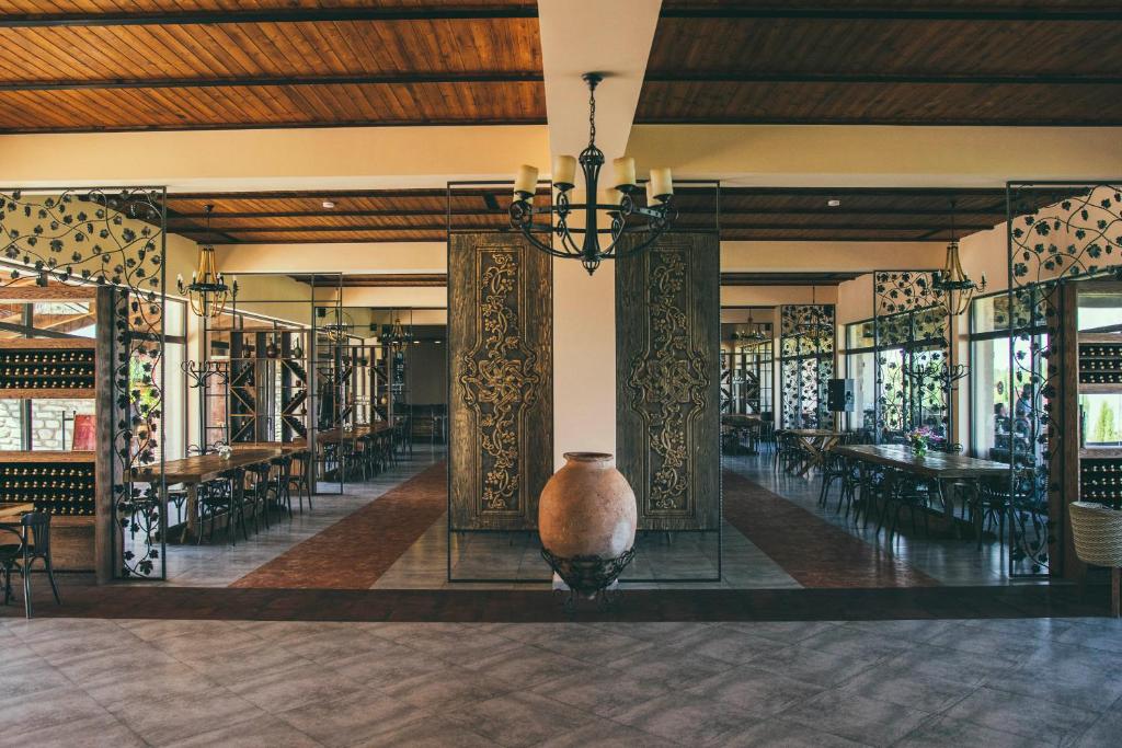 შექმენი დაუვიწყარი მოგონებები შატო და მეღვინეობა მოსმიერში image 17