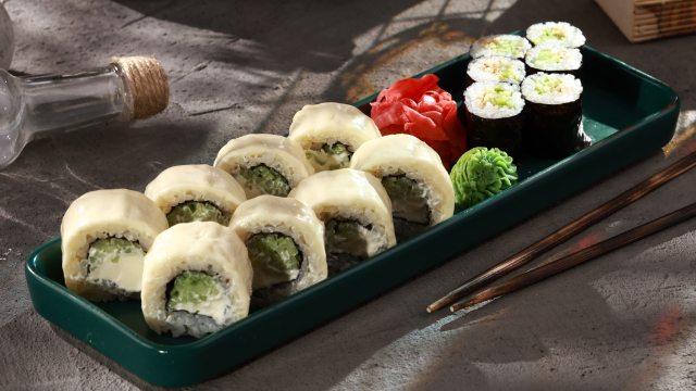 მიირთვი განსაკუთრებული სუშის სეტი მეგობრებთან ერთად იაპონურ რესტორან ოიში სუშიში image 2