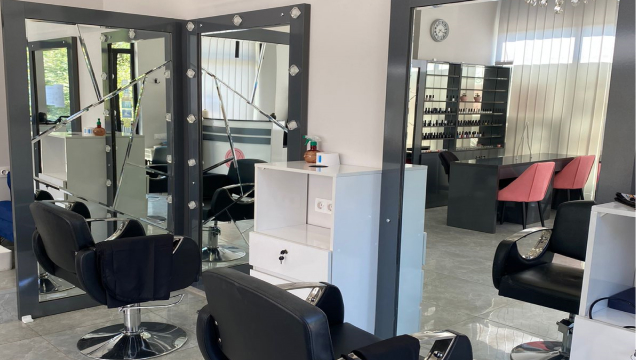 ისარგებლე ფასდაკლება თმის მელირების პროცედურაზე ბიუთი ვაიბი | Beauty Vibe -ში. image 1