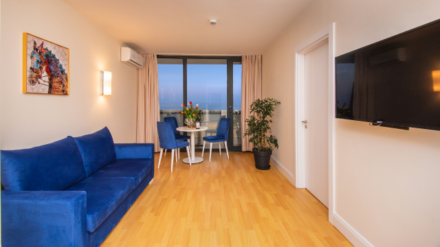 Take advantage of discounts on accommodation in various room types for 2 or 3 people at the Orbi Beach Tower Hotel.  image 9