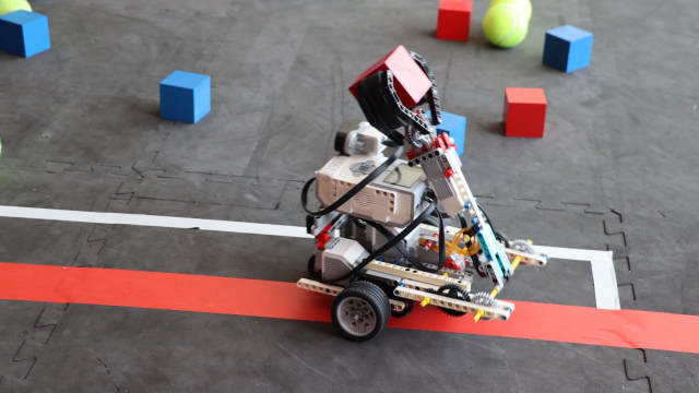 ისწავლე რობოტების აწყობა, 3D მოდელირება, ელექტრონიკა - ცოდნა, რომელიც თამაშით მოდის image 3