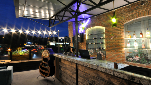 ისარგებლე ფასდაკლებით 6 სტუმარზე გათვლილ კერძებზე და სასმელზე რეზიდენკო თბილისი | Rezidenco Tbilisi -ში. image 12