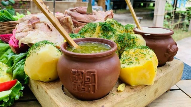 Restaurant ''Chveni Ezo'' will host our Ukrainian friends for free! image 1