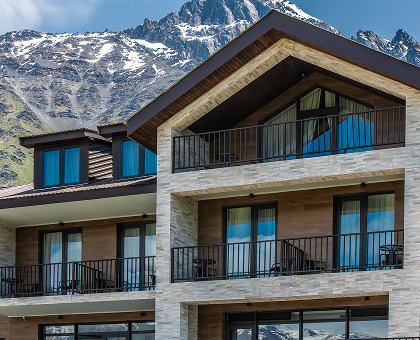 ნომრები 2 სტუმარზე საუზმით ყაზბეგში