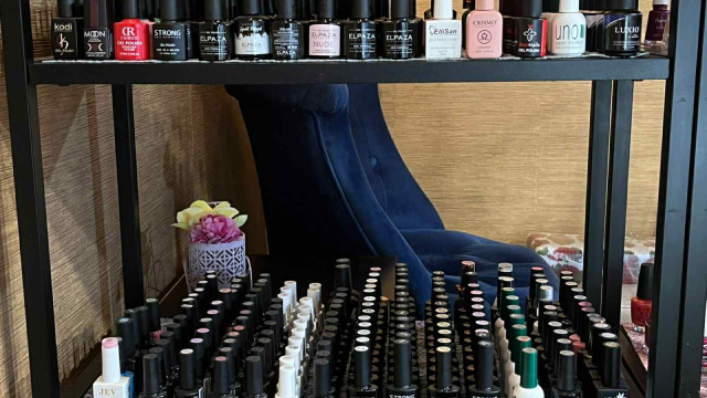 ისარგებლე ფასდაკლებით ფრჩხილის დაგრძელებაზე,ნუნების დუმუშავებაზე და შილაკზე სილამაზის სალონი კატრინი | Katrini Beauty Salon -ში. image 8