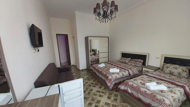 26%მდე ფასდაკლების Swooper Code-ი, იქირავეთ 2 ან 3 ადგილიანი ნომერი + აუზი კვარიათის სასტუმროში «ზურა პალასი / Zura palace» image 1