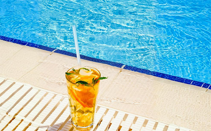 Enjoy sunny days at Gino Seaside's pool. 7