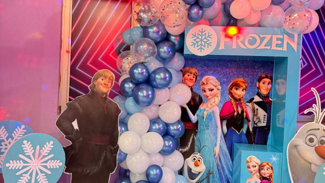 გართობა და ბევრი მხიარულება მეგობრებთან ერთად image 8