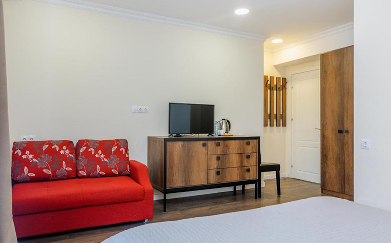 Have an unforgettable time at Hotel Kokhta Plaza. 6