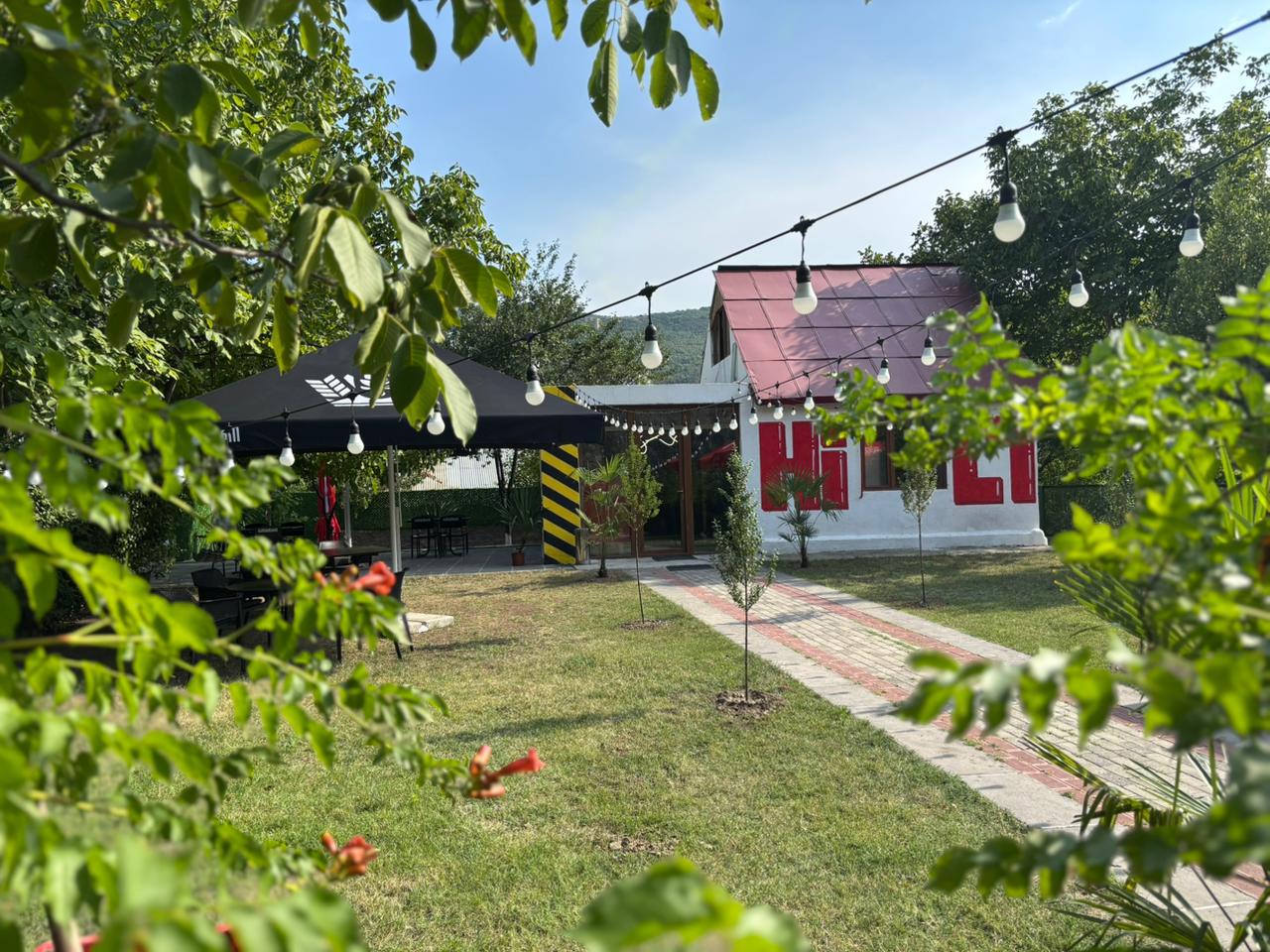 შეიძინე ნებისმიერი ბურგერი და მიიღე 20%-იანი ფასდაკლება image 13