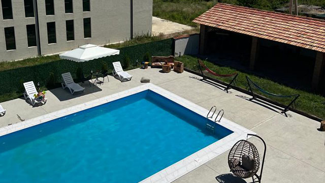 Enjoy a discount on a hotel room for two guests, including breakfast, at Green Hotel ANG. image 3