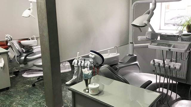 3 ლარად, 50%-იანი ფასდაკლების Swooper Code-ი კბილის ექსტრაქციაზე სტომატოლოგიურ კლინიკაში «Dental Clinic» image 1