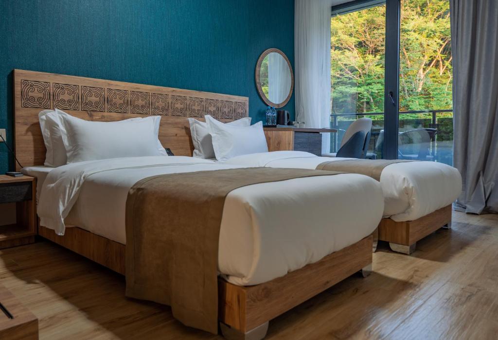 შექმენი დაუვიწყარი მოგონებები სასტუმრო საბადური ჰილსში. image 7