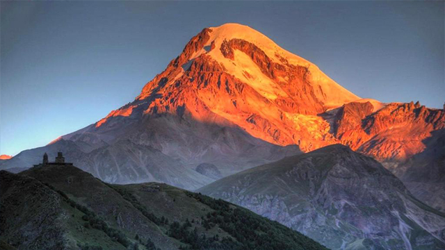 ისარგებლე ფასდაკლებით ნომერში 4 სტუმრის განთავსებაზე, ყუროს მთის ხედით, აქსიენი | Axien -ში. image 10