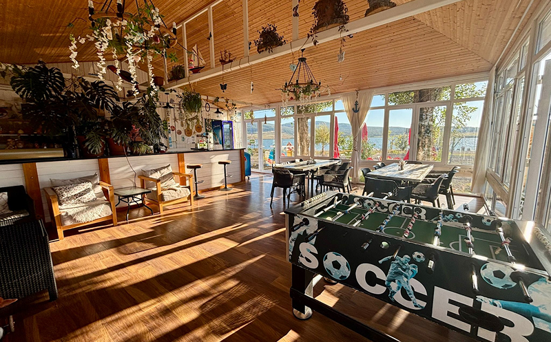 Create unforgettable memories at Hotel Laguna Bazaleti. 7