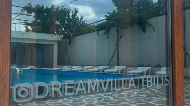 Take advantage of a discount on a one-time visit to the pool at Dream Villa Tbilisi. image 7