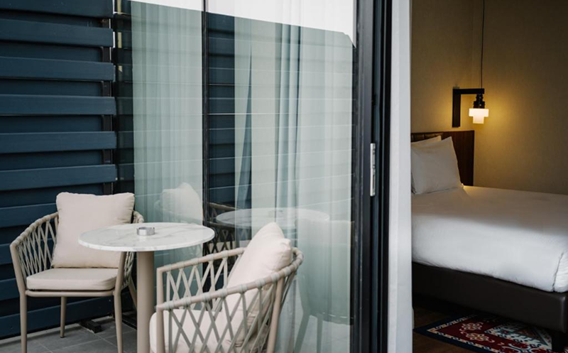 გაატარე დაუვიწყარი დრო მეგობრებთან ერთად ჰოლიდეი ინნ თელავში 5