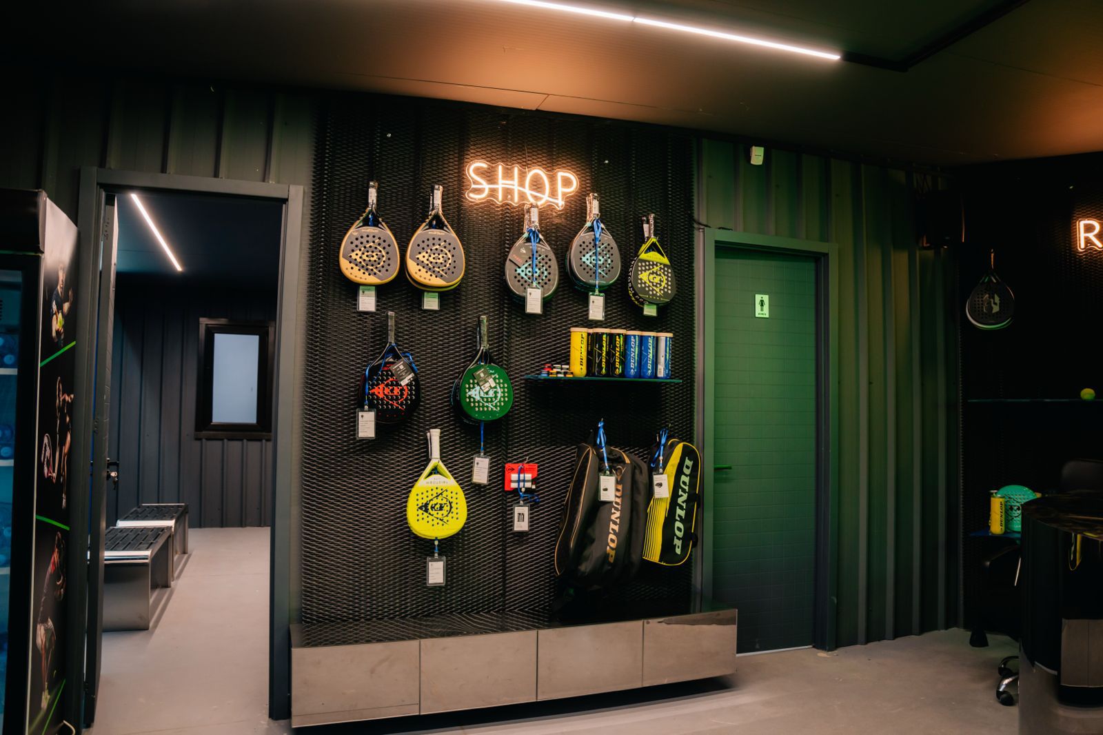 გაატარე დაუვიწყარი დრო მეგობრებთან ერთად პადელის კორტზე image 8