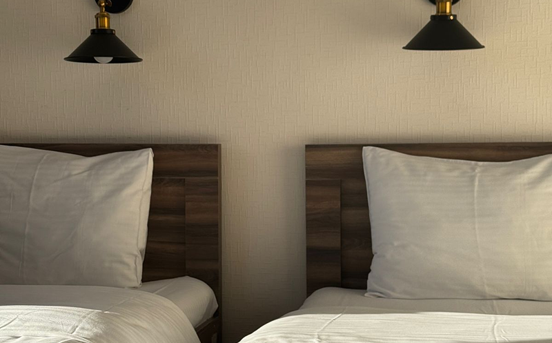 Create unforgettable memories with friends at Hotel Gold Kazbegi. 2