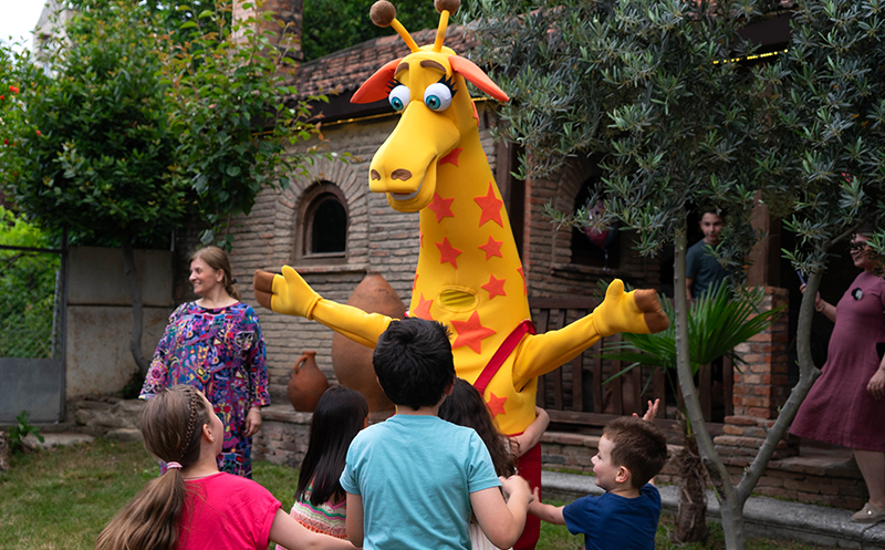 1 საათიანი გასართობი პროგრამა ჰეფი ჰოპისგან 2