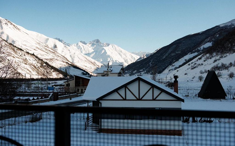 შექმენი დაუვიწყარი მოგონებები ყაზბეგის სასტუმროში  0