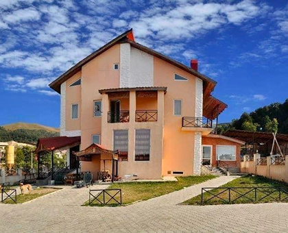 11 დღიანი საზაფხულო ბანაკი ბაკურიანში