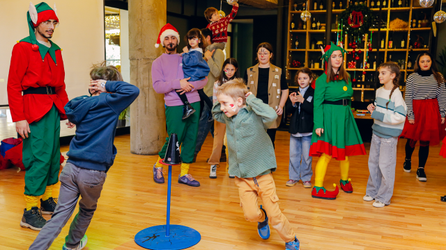 შეარჩიე საახალწლო პროგრამა და გამოძახე გმირები image 3