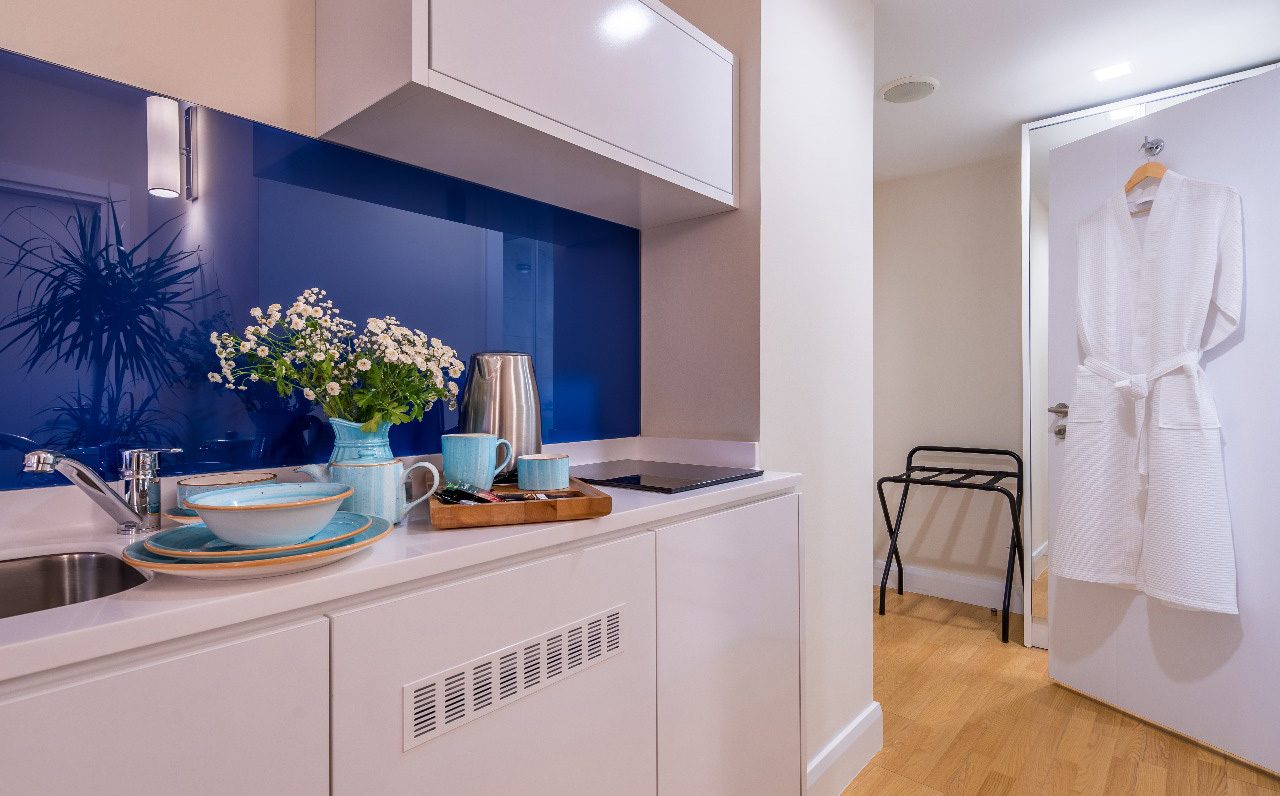 შექმენი დაუვიწყარი მოგონებები მეგობრეთან ერთად სასტუმრო ორბი სითიში 2