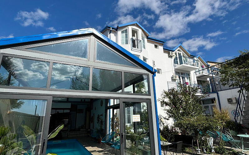 Create unforgettable memories at Hotel Laguna Bazaleti. 6