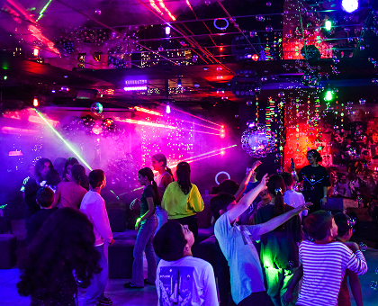 შეიქმენი მხიარული განწყობა დაბადების დღეზე დეჟავუში