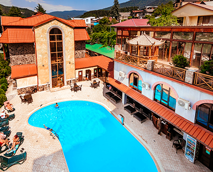 ნომერი 2 სტუმარზე ორჯერადი კვებით