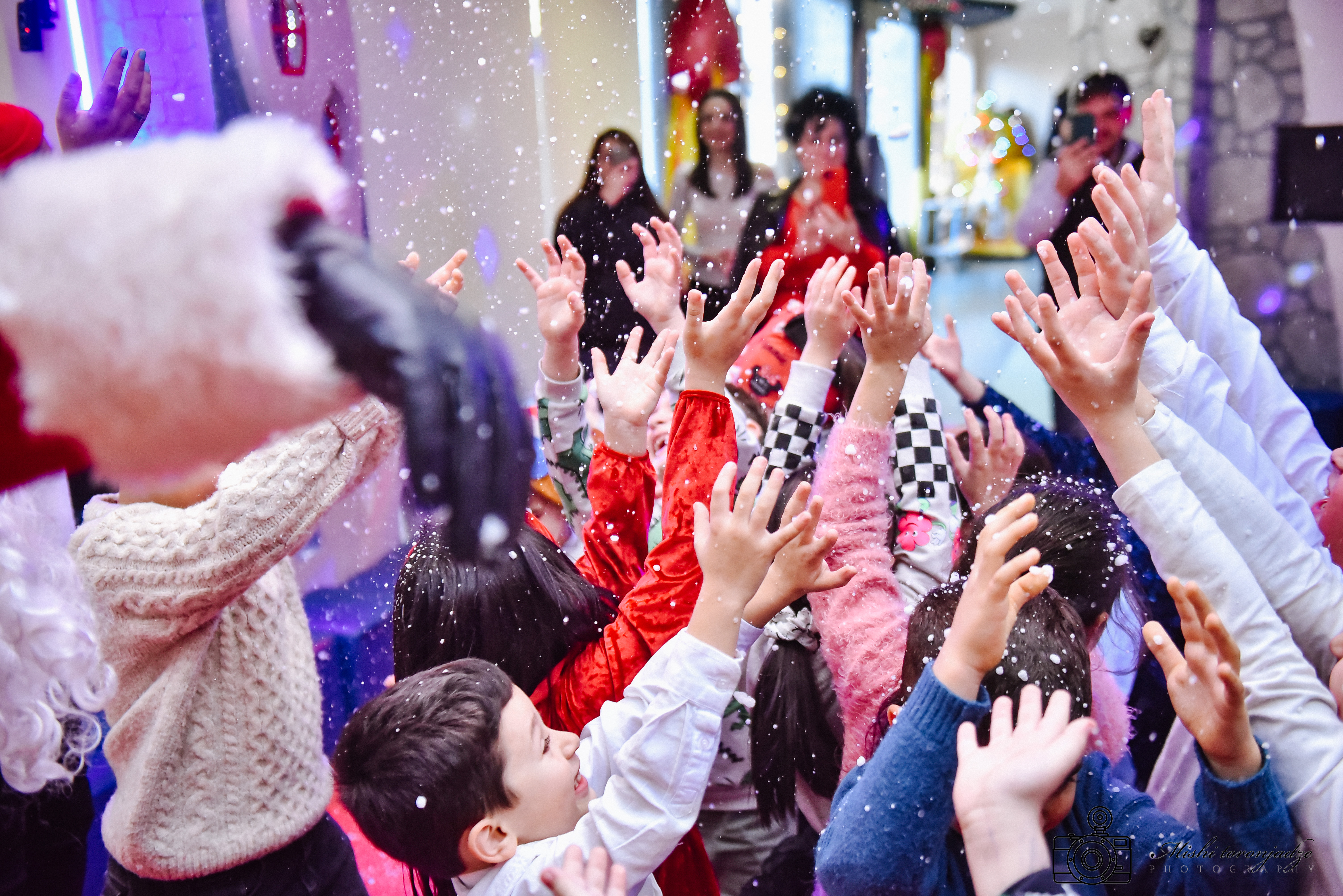 აირჩიე დაბადების დღის პროგრამა ან საახალწლო კარნავალი განსაკუთრებულ პირობებში დეჟავინოში image 1