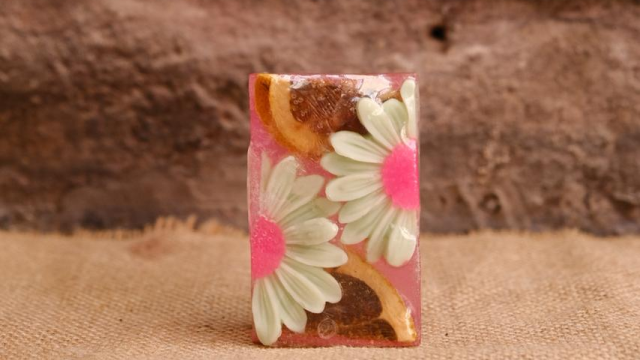 მიუძღვენი დრო საკუთარ თავს - აირჩიე ფერები, შექმენი ფორმები და დატკბი მშვიდი ატმოსფეროთი image 0