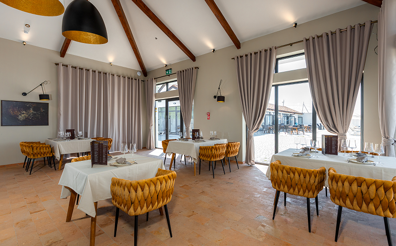 გაატარე დაუვიწყარი დრო სასტუმრო ქვევრებში 39