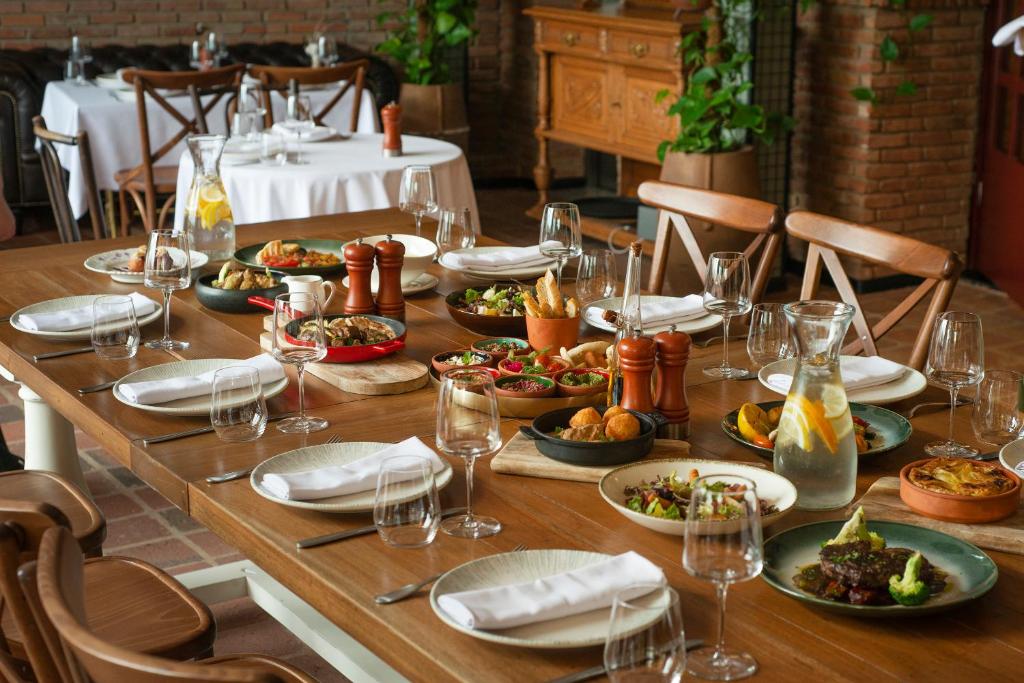 გაატარე საახალწლო საღამო მეგობრებთან ერთად  image 3