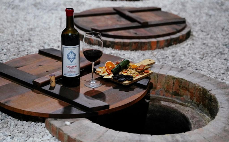 შექმენი დაუვიწყარი მოგონებები მეგობრებთან ერთად შატო ვარციხეში 7