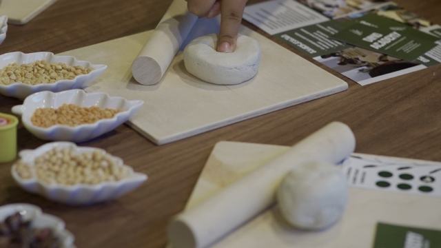 ისარგებლე ფასდაკლებით თიხის ძერწვის მასტერკლასზე დინო აკადემია | Dino Academy -ში. image 0