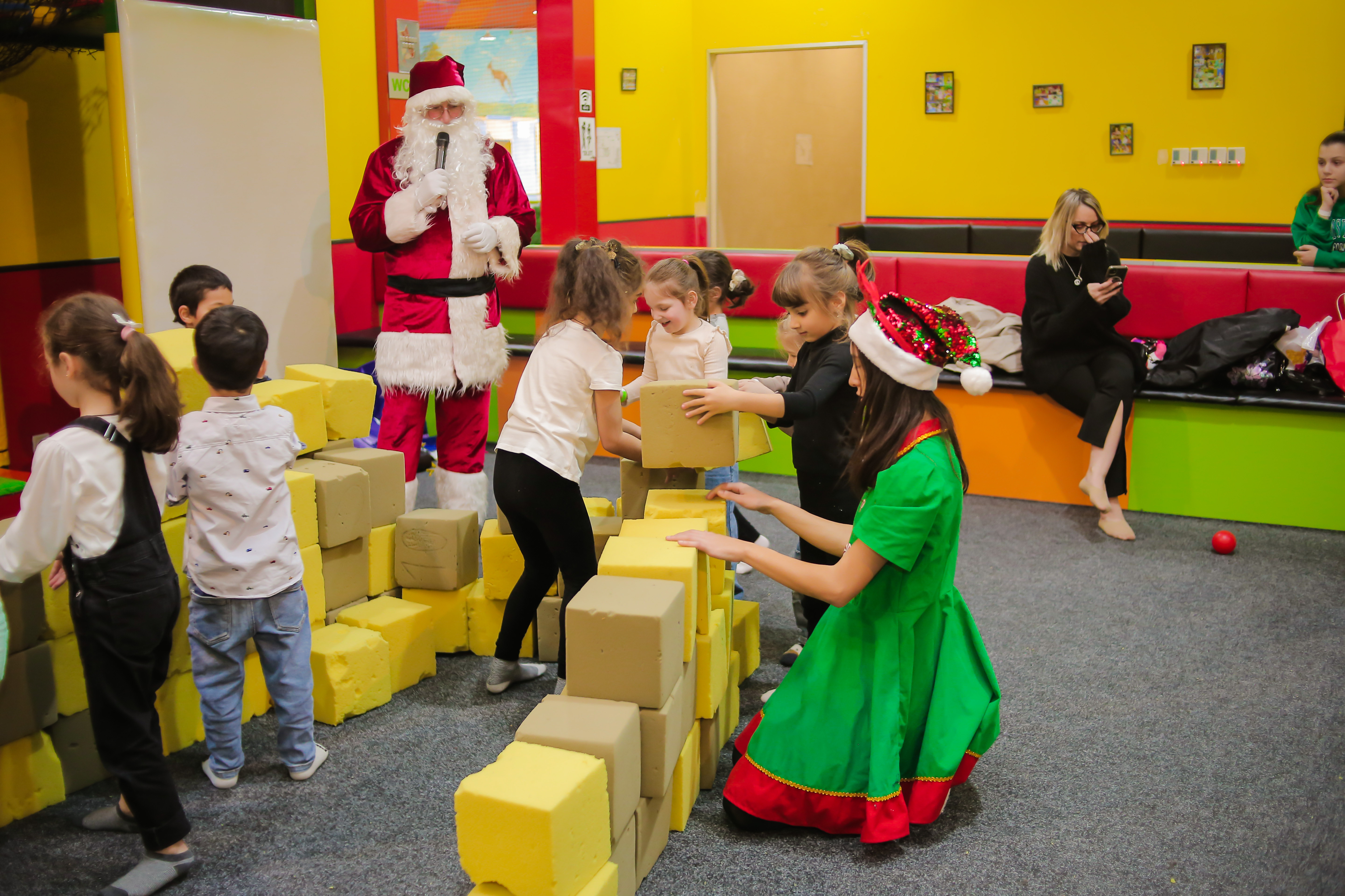 ისარგებლე ფასდაკლება სანტას გამოძახებაზე ნებისმიერ დროს დუბუნის ანიმატორები | Dubun Event Company -სგან. image 1