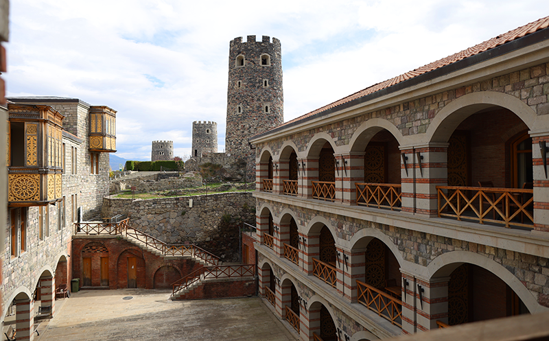 შექმენი დაუვიწყარი მოგონებები სასტუმრო ჯინო ველნეს რაბათში. 16