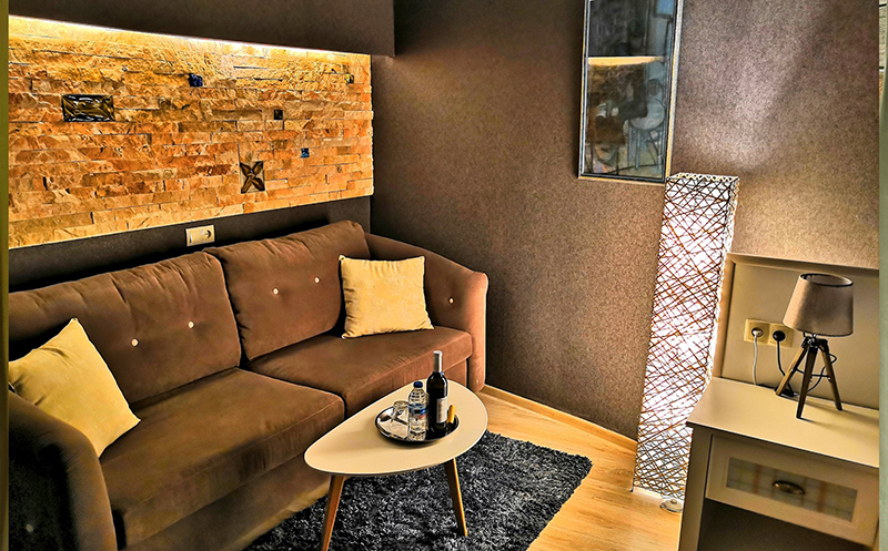 შექმენი დაუვიწყარი მოგონებები მეგობრეთან ერთად სასტუმრო პიანო ბორაჩოში 10