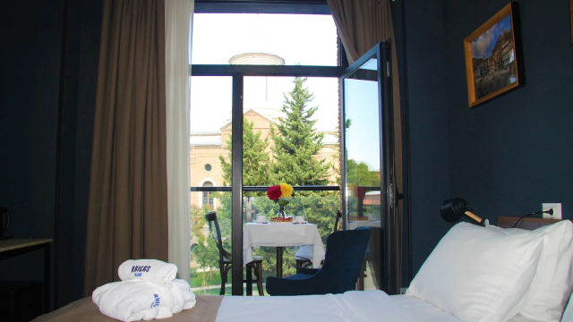 ისარგებლე ფასდაკლებით ნომერში 2 სტუმრის განთავსებაზე ბრიქსი | Bricks -ში. image 11