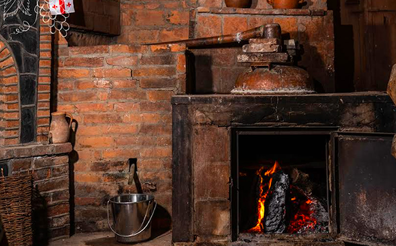 გაატარე დაუვიწყარი დრო სასტუმრო ტყუპების საღვინე სახლში. image 16