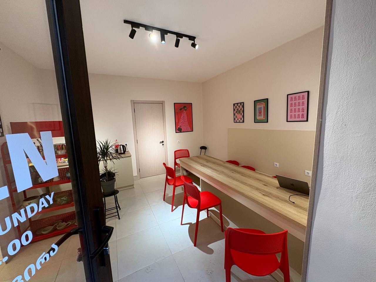 მიიღე სრული პრაქტიკული გაკვეთილები და შეისწავლე ტექნიკები და ინსტრუმენტები Noosh Flowers -ში. image 5