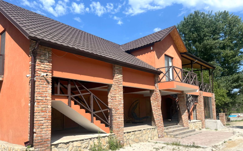 გაატარე დაუვიწყარი დრო სასტუმრო იორაში image 8