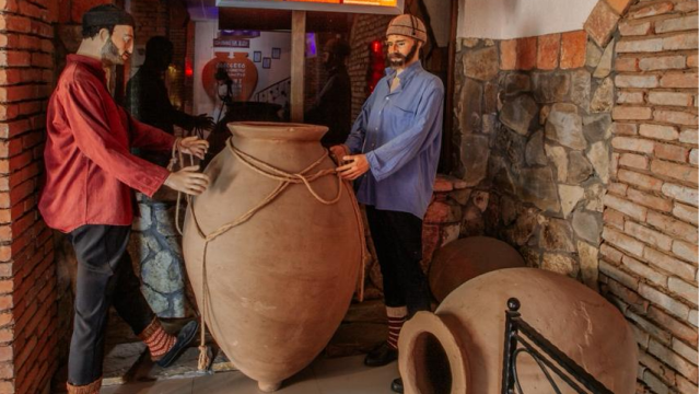 ისარგებლე ფასდაკლებით დაუვიწყარ საბავშვო ექსკურსიაზე ტყუპების საღვინე სახლში. image 3