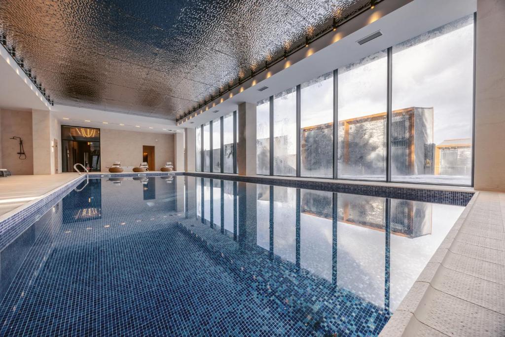 შექმენი დაუვიწყარი მოგონებები კასს დაიმონდ რეზორტში. image 2