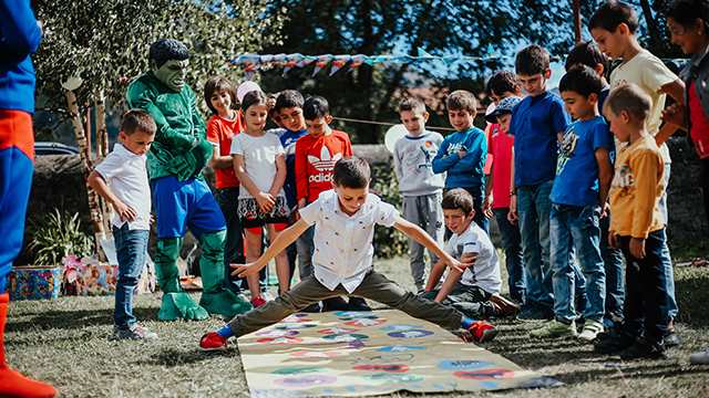 ისარგებლე ფასდაკლებით 2 ანიმაციური გმირის გამოძახებასა და ბუშტების შოუზე ჰეფი დეი | Happy Day -სგან. image 18